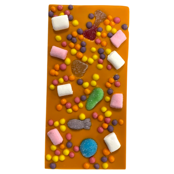 Tableta chocolate de naranja con golosinas
